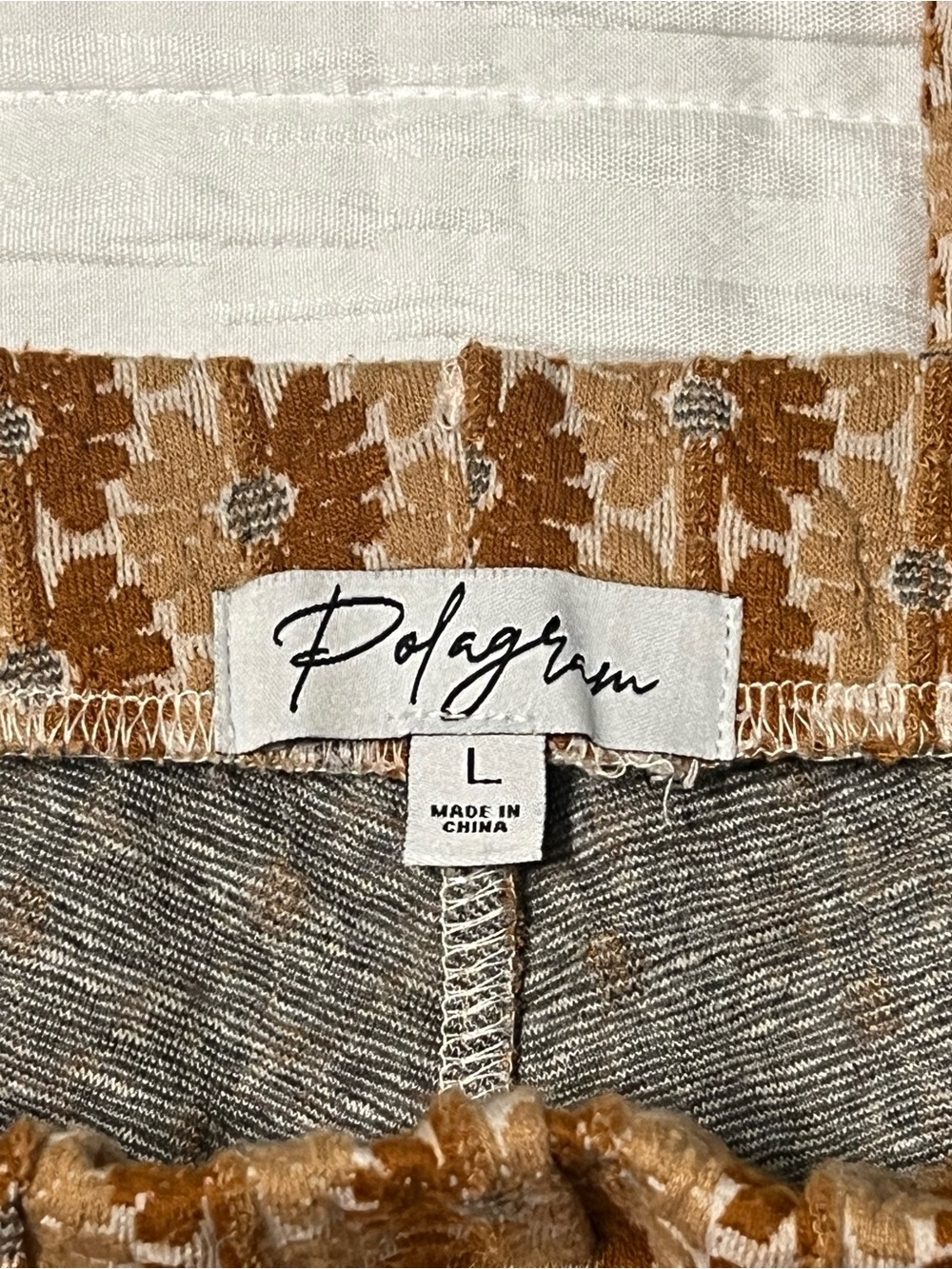 Piolagram Patterned Pants - Picture 3 of 5